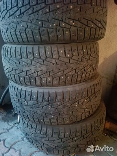 Nokian Tyres Hakkapeliitta 7 SUV 235/60 R17