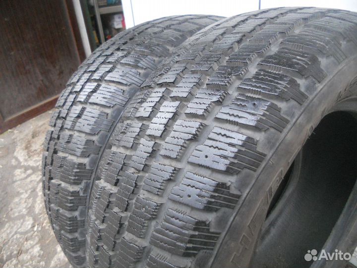 Cooper Weather-Master S/T 2 215/60 R16 95T