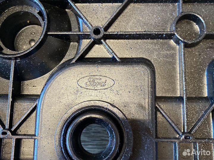 Ford mondeo 3 клапанная крышка от 2,0 tdci