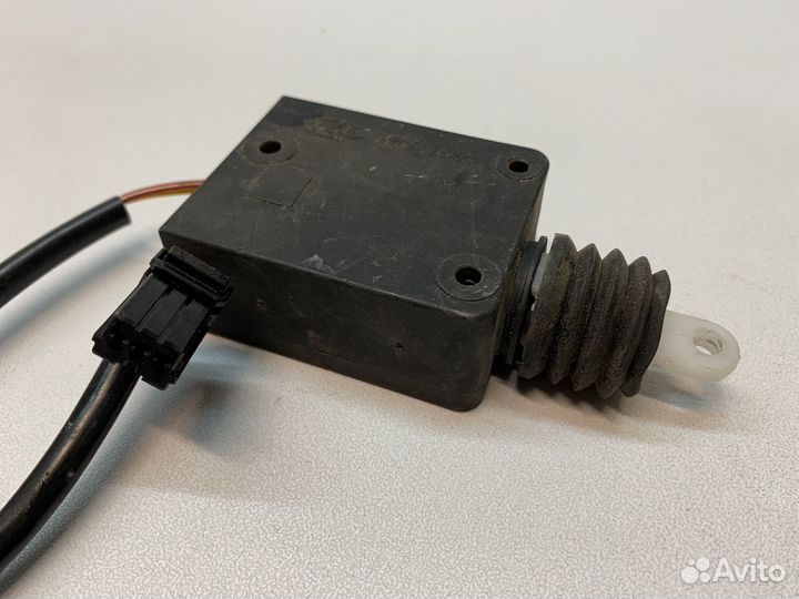 Моторедуктор замка двери