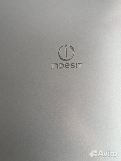 Холодильник indesit