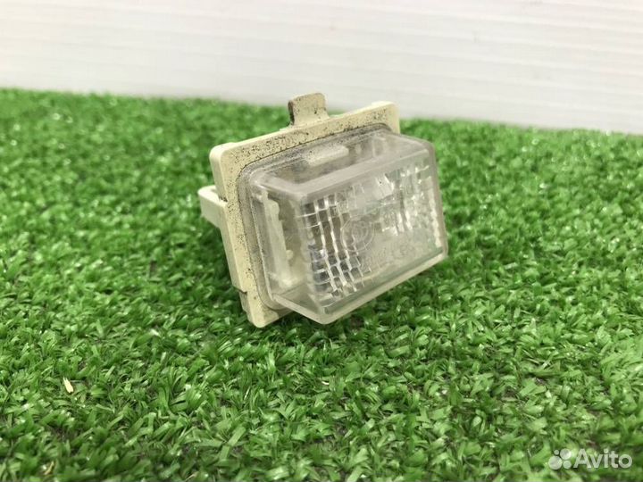 Фонарь подсветки номера Mercedes-Benz C-180 W204