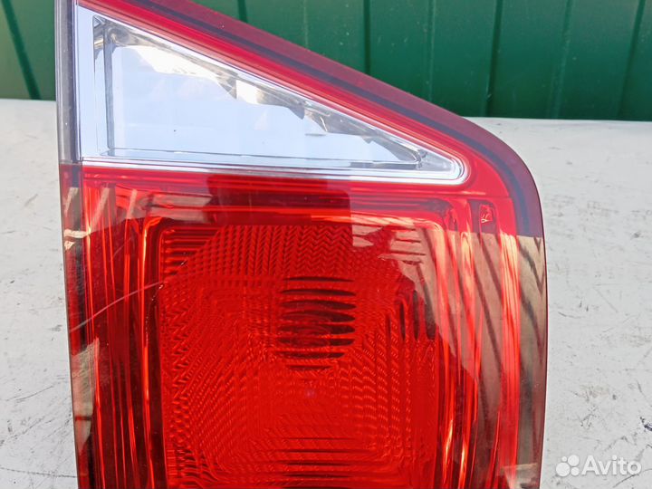 Фонарь крышки багажника левый Chevrolet Orlando