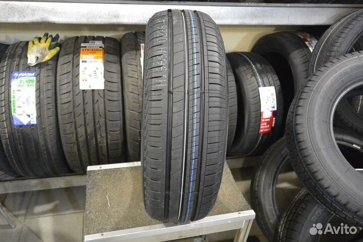 Royal Black Royal Mile 185/65 R14 86H