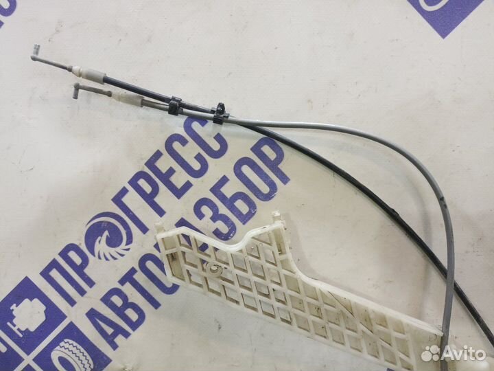 Замок двери задний левый Hyundai Elantra 3 Xd2