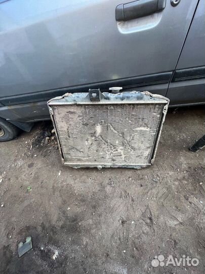 Радиатор Mitsubishi L300