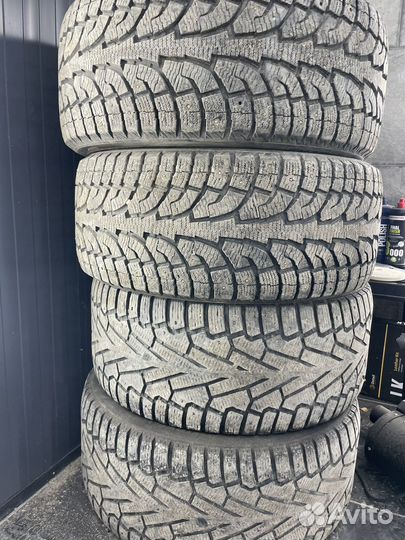 Pirelli Ice Zero 275/40 R20 и 295/40 R20