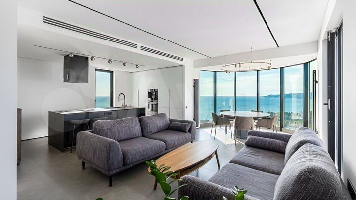 3-к. квартира, 90 м², 18/23 эт.