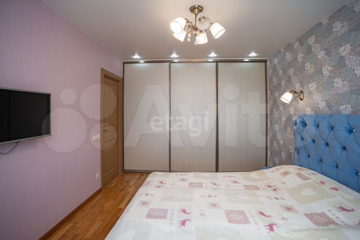 4-к. квартира, 107,9 м², 2/3 эт.