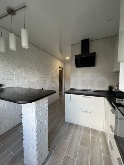 2-к. квартира, 53 м², 6/9 эт.