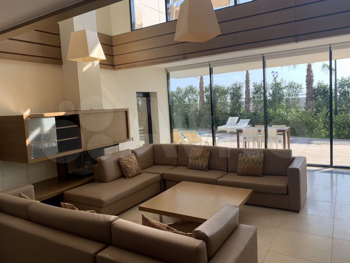 Бутик-Отель на первой линии Сириуса