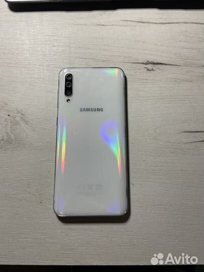 Samsung Galaxy A50, 6/64 ГБ