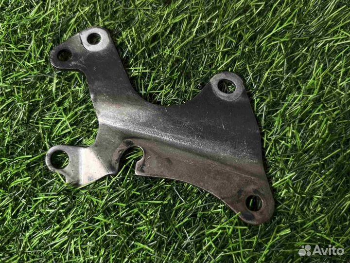 Кронштейн (крепление) Bmw 7-Series G11 3.0 diesel