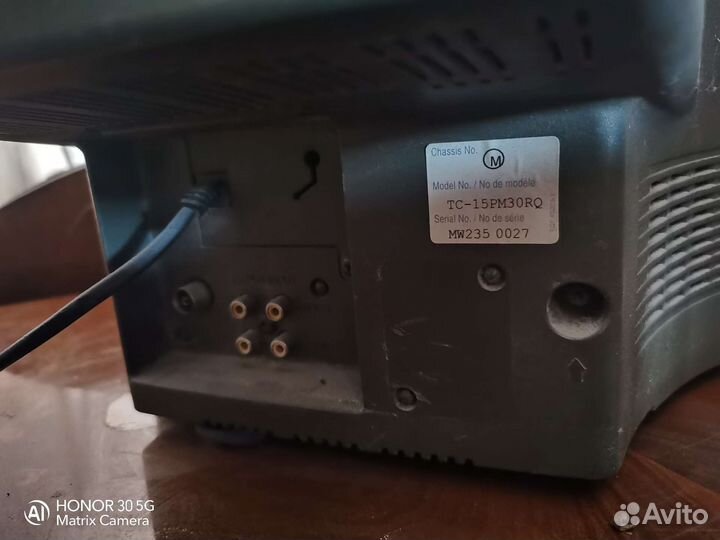 Продам телевизор