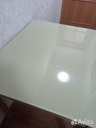 Кухонный стол стеклянный раскладной