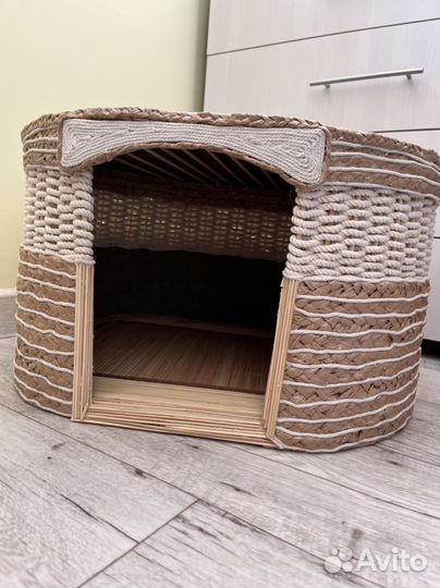 Лежанка для кошки или собаки