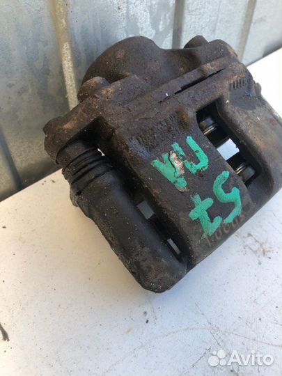 Суппорт тормозной передний левый Renault Logan