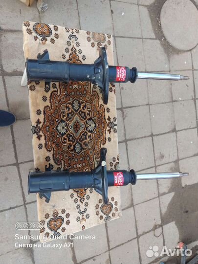 Стойка амортизатора