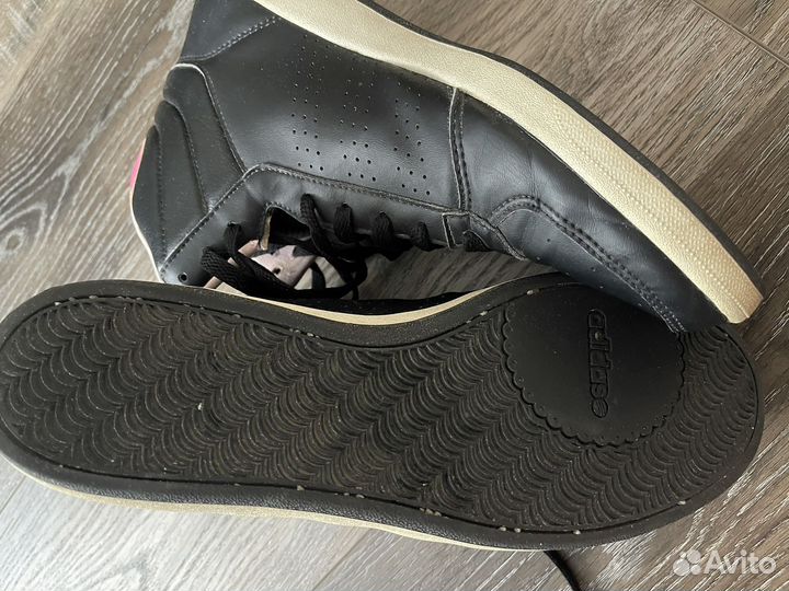 Кроссовки adidas