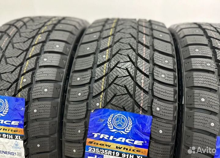 Tri Ace Snow White II 235/35 R19 60H