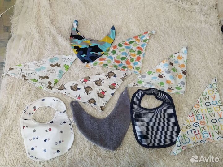 Слюнявчик нагрудник