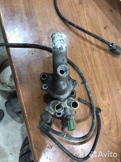 Корпус термостата toyota carina e 4a fe