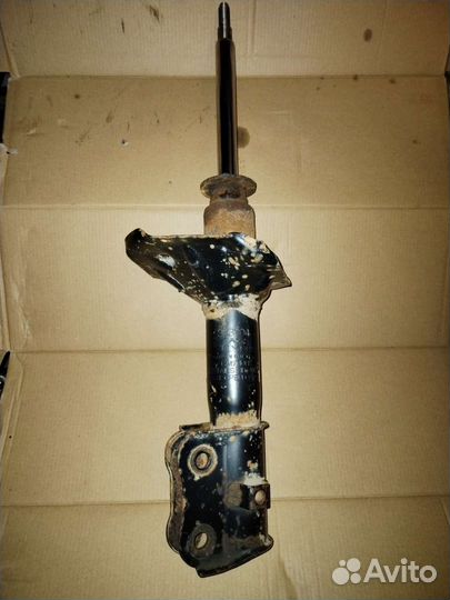 Передняя левая стойка хундай акцент