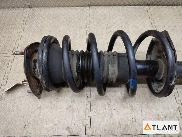 Стойка передняя правая toyota sienta