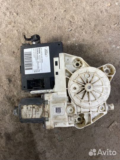 Мотор стеклоподъемника Ford Focus CB4 2008