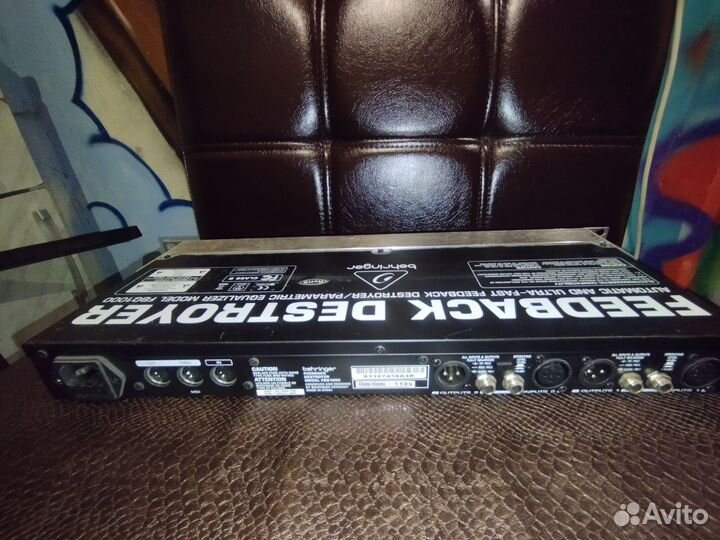 Behringer feedback destroyer FBQ1000