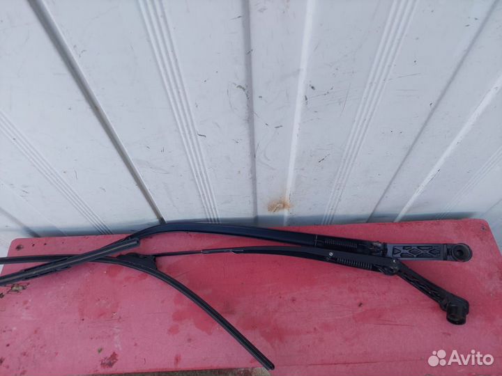 Поводок стеклоочистителя Mazda CX-7