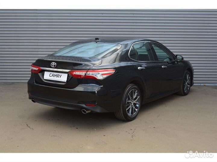 Toyota Camry, 2022
