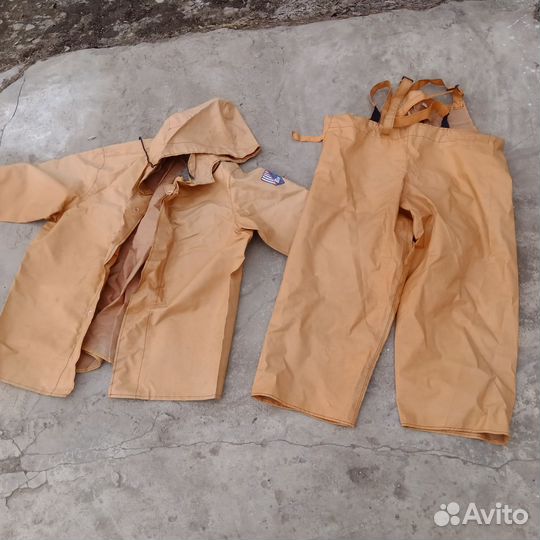 Костюм водозащитный
