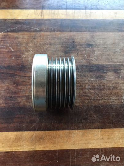 Обгонная муфта генератора BMW X5 E70