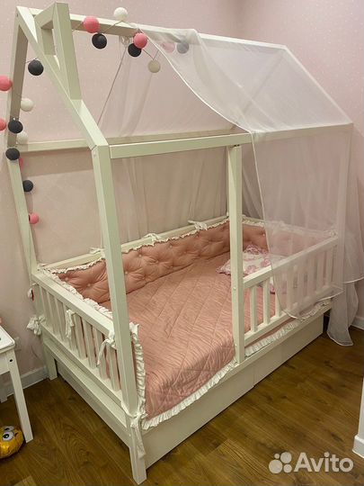 Детская кровать домик с матрасом