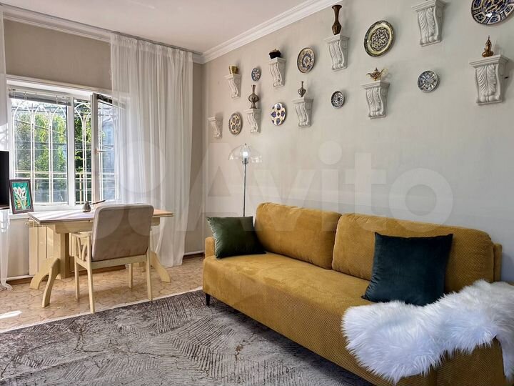 2-к. квартира, 70 м², 2/2 эт.