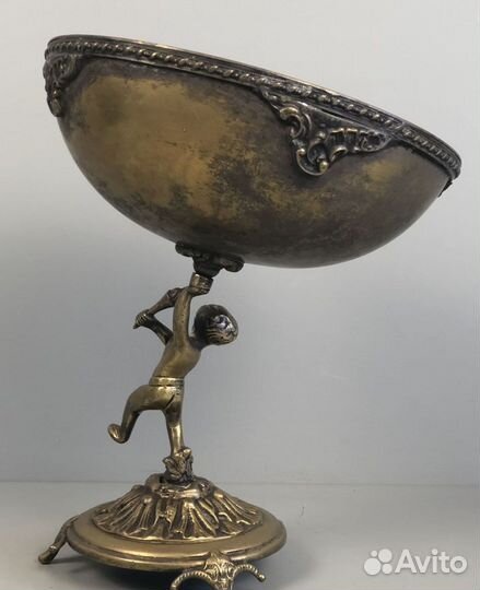 Красивая оригинальная ваза Путти, латунь