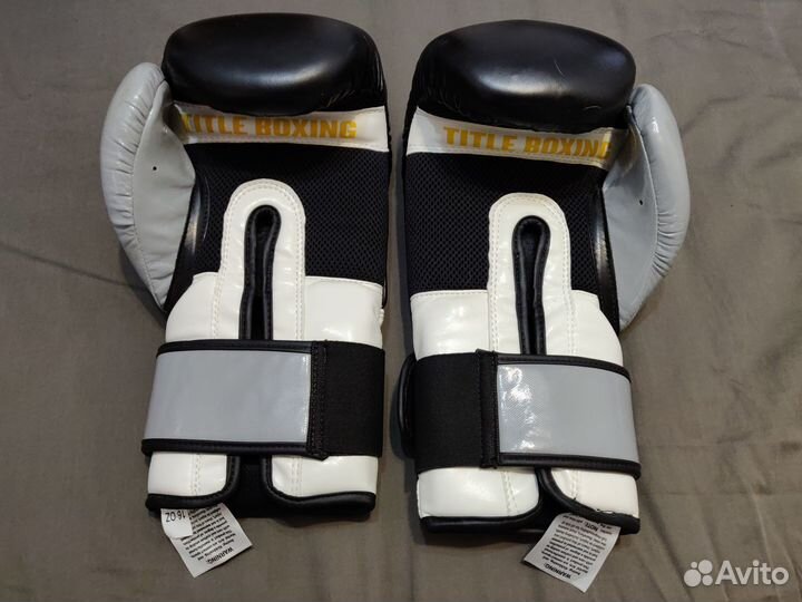 Боксерские перчатки title 16 Oz