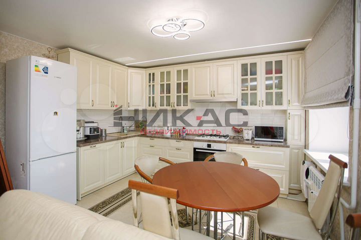 3-к. квартира, 95 м², 6/10 эт.