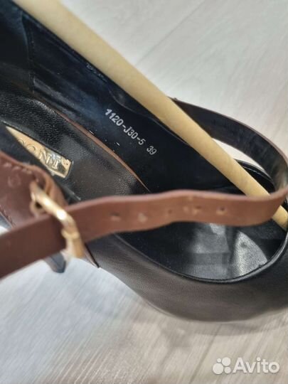 Туфли женские кожаные новые