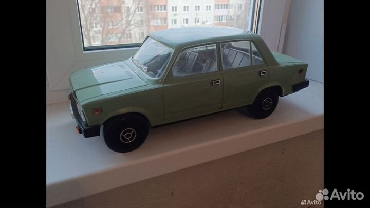 Модель автомобиля Ваз 2107 1/10