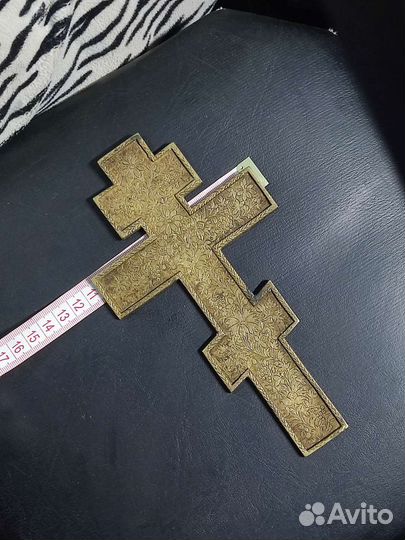 Крест с эмалью царский