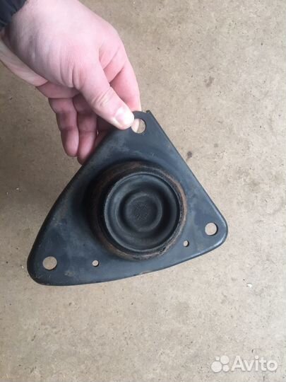 Опора двигателя правая Kia Ceed ED