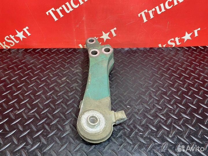 Кронштейн двигателя передний правый Volvo FH