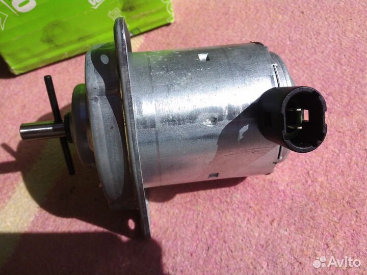 Электродвигатель вентилятора охлаждения Renault