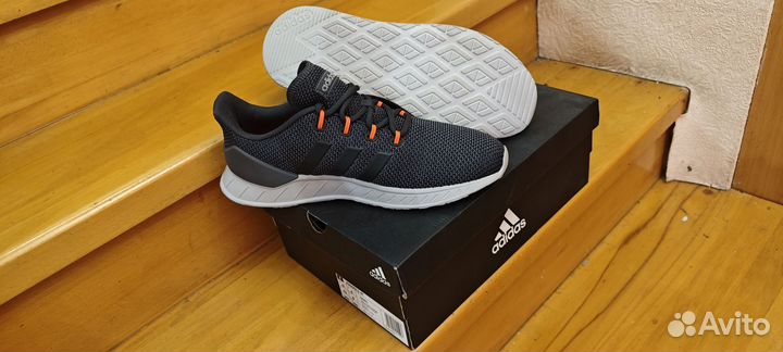 Кроссовки Adidas 41 размер оригинал