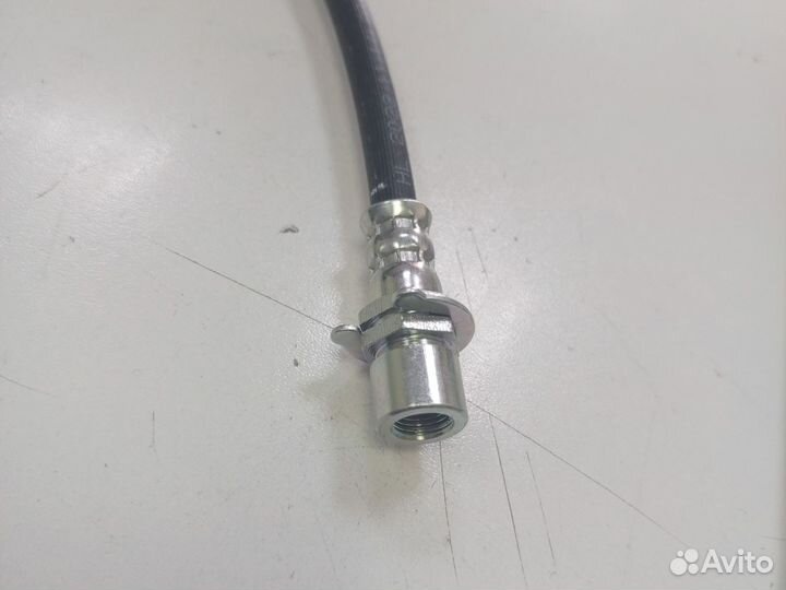 Шланг тормозной передний правый grand cherokee wk2