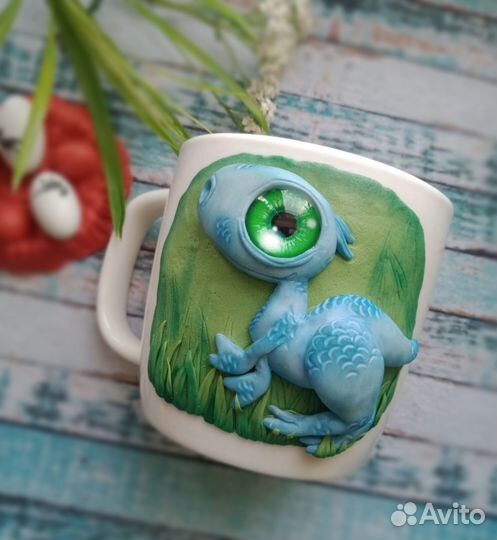 Кружка с декором из полимерной глины