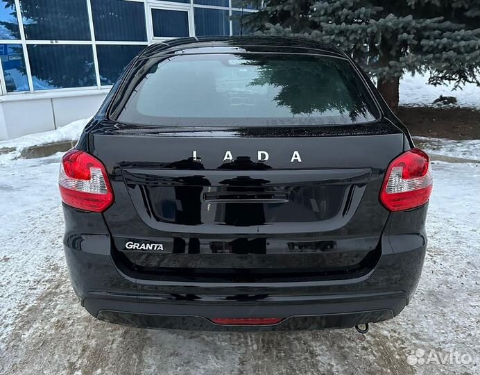 LADA Granta 1.6 МТ, 2022