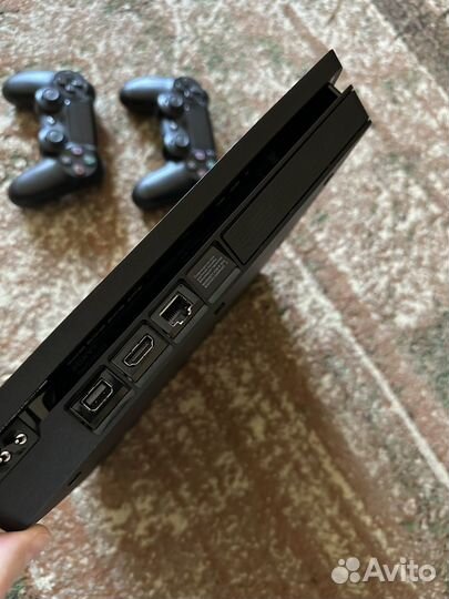 Sony PlayStation 4 Slim 1TB CUH-2208B+2 Джоя+Игры